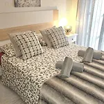 Ideal Holiday Apartment City Center